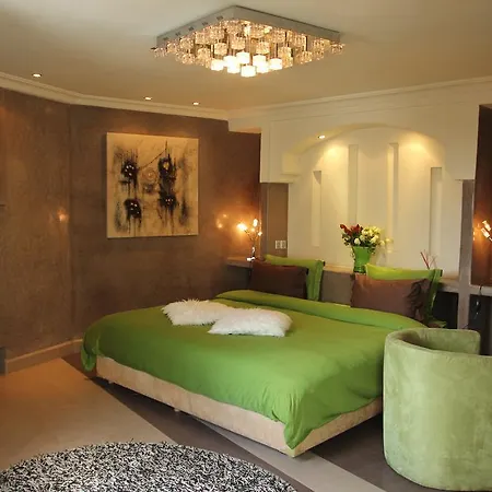 Riad Carllian-2